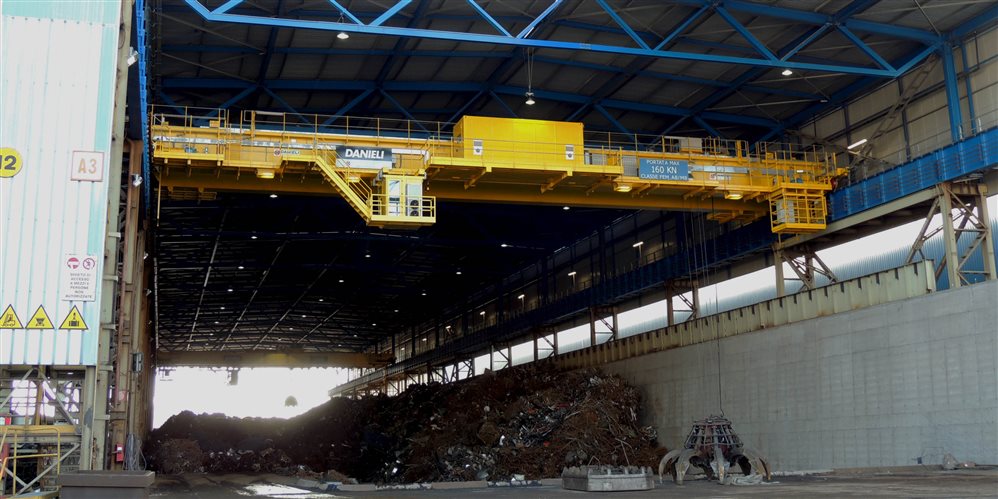 Scrap Yard Cranes